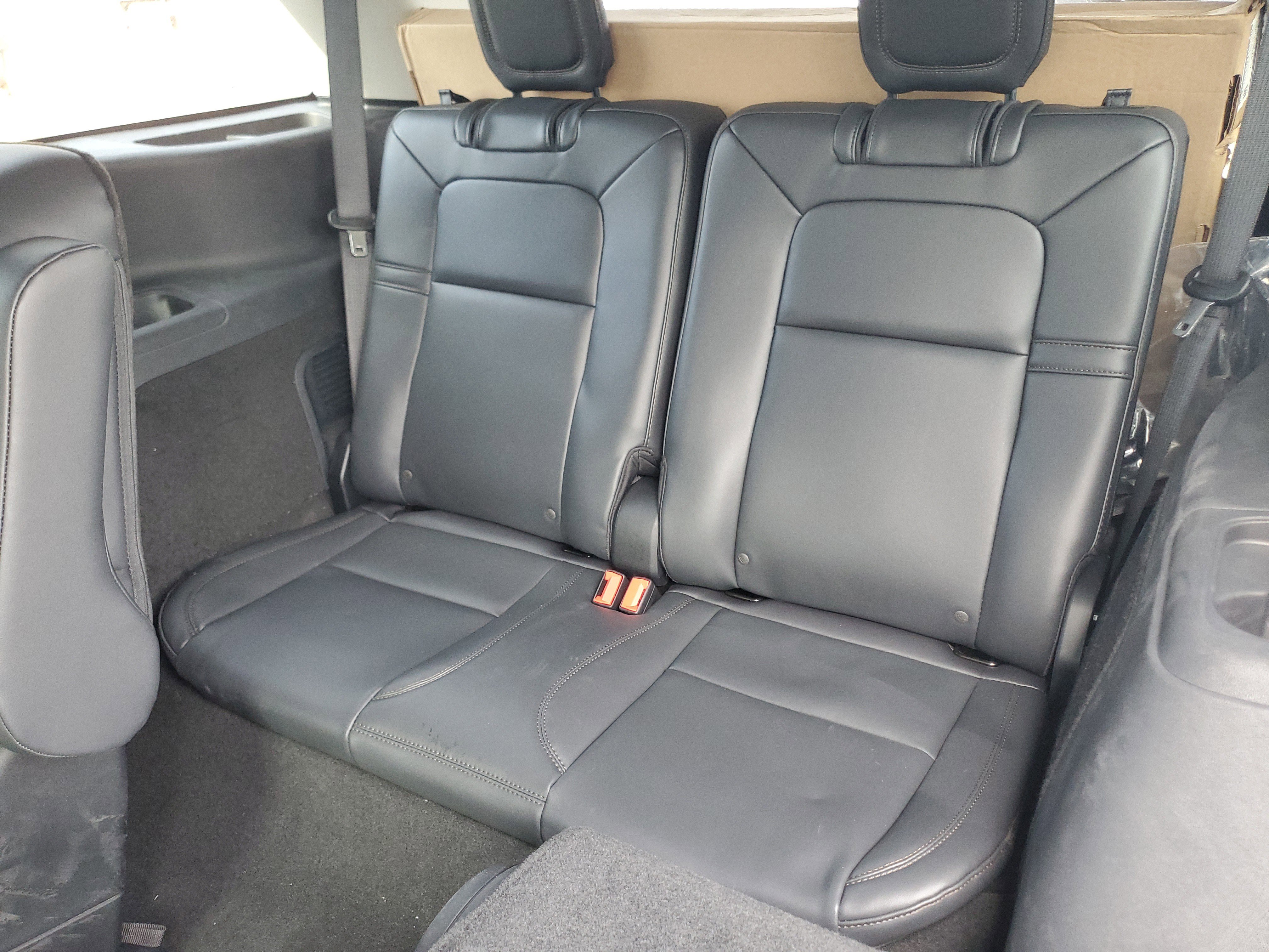 New 2026 Lincoln Aviator AWD image 27