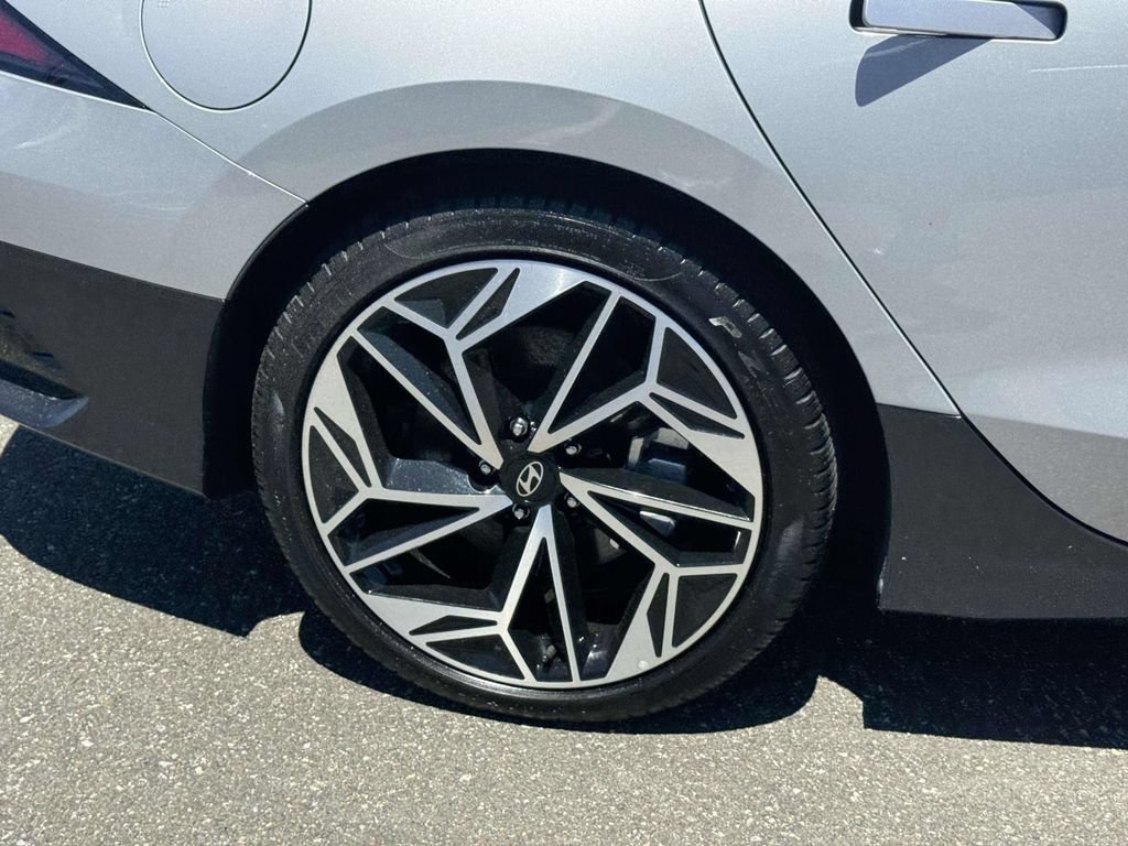 Used 2025 Hyundai Ioniq 6 SEL RWD image 7