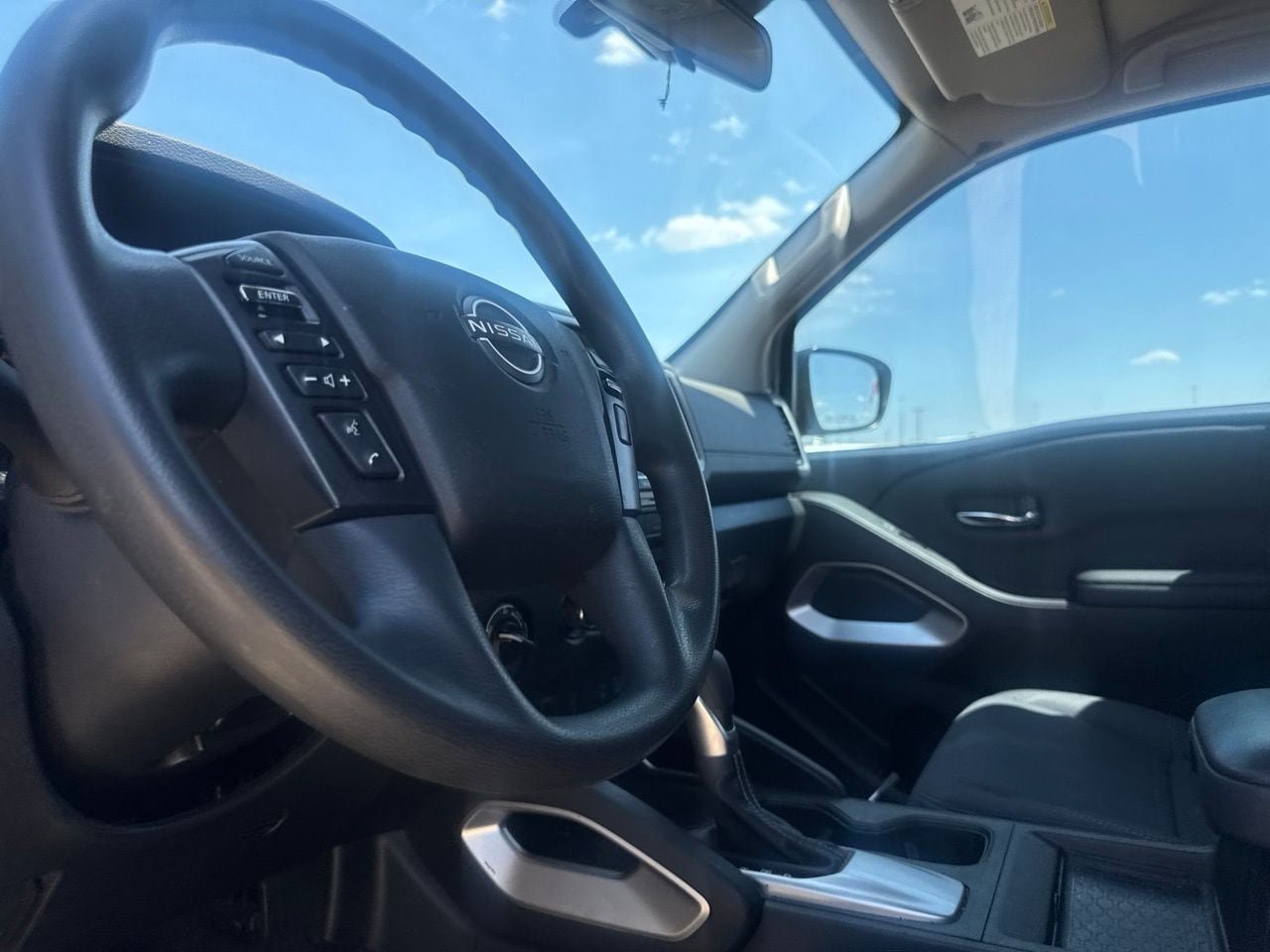 Certified 2022 Nissan Frontier SV AWD/4WD image 31