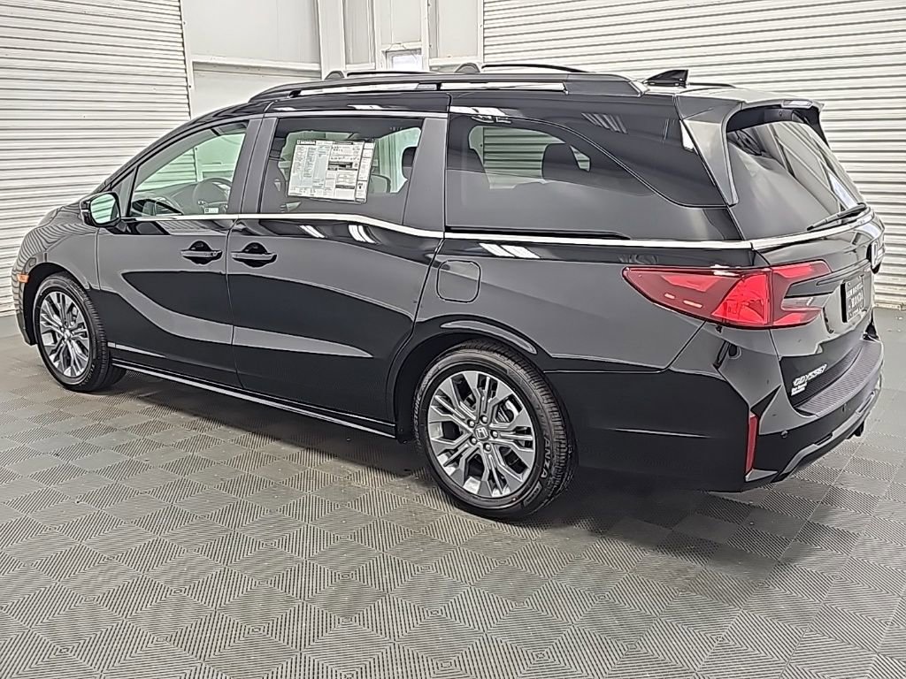 New 2026 Honda Odyssey Touring image 5