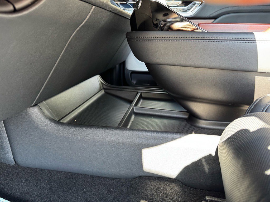 Used 2024 Lincoln Navigator L Reserve AWD/4WD image 20