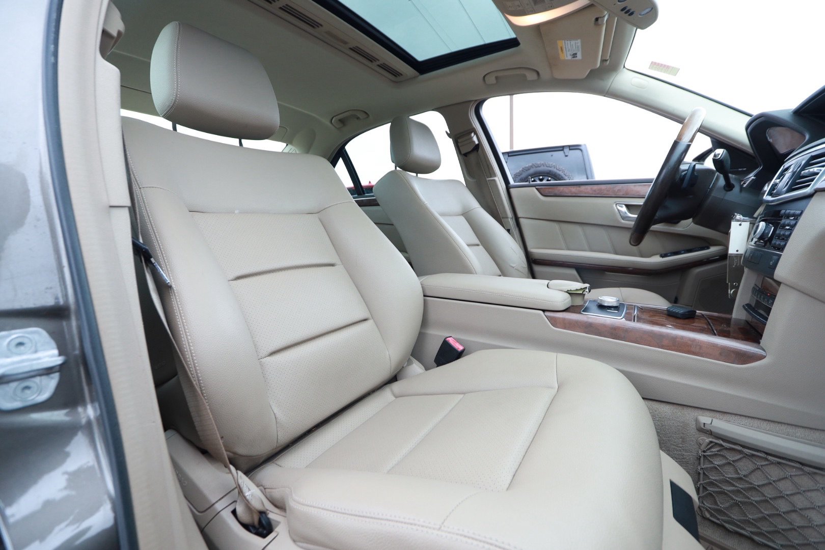 Used 2011 Mercedes-Benz E 350 4MATIC Sedan image 26