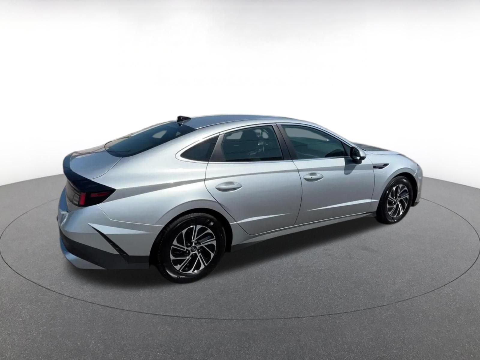 Used 2026 Hyundai Sonata Blue FWD image 14