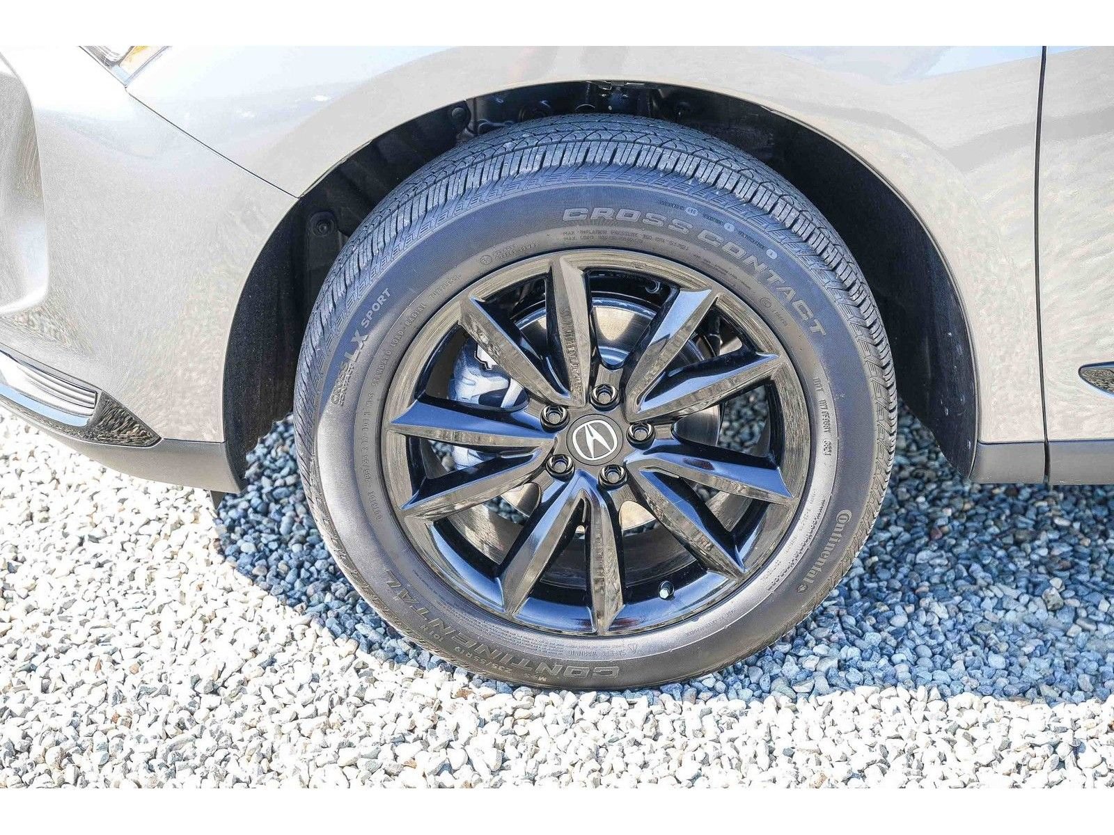 Used 2025 Acura RDX SH-AWD image 9