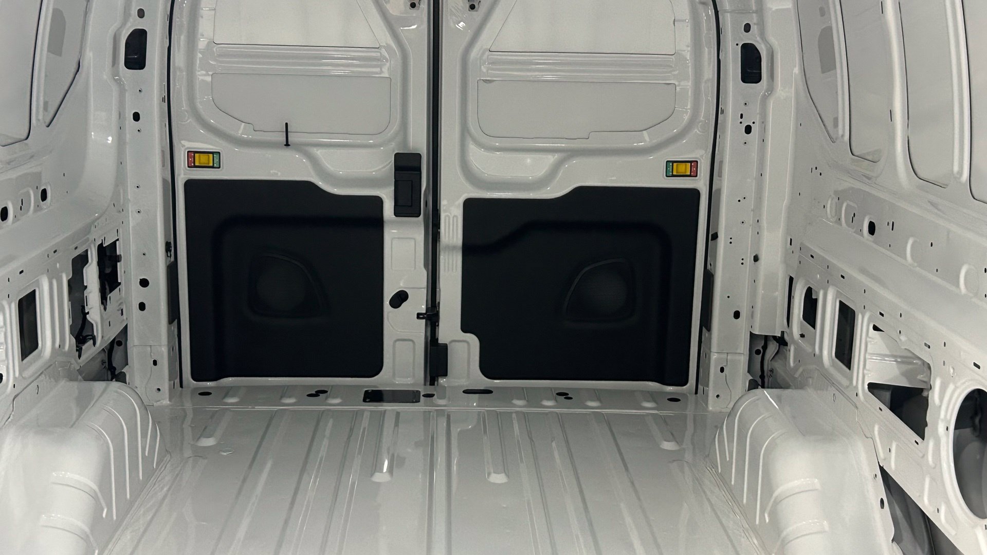 New 2026 Ford Transit 150 Low Roof RWD image 43