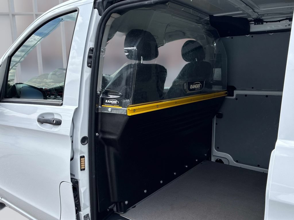 Used 2021 Mercedes-Benz Metris image 14