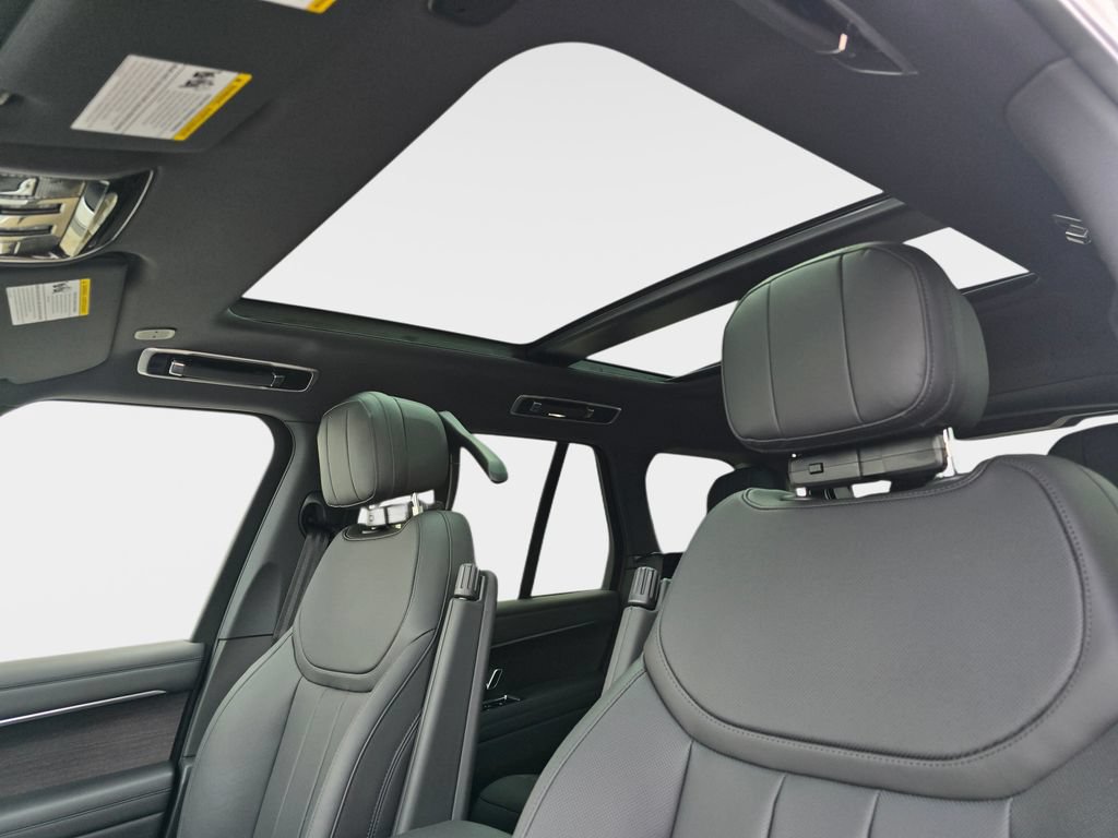 New 2026 Land Rover Range Rover SE AWD/4WD image 31