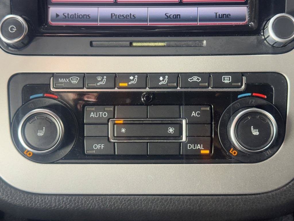 Used 2012 Volkswagen Eos Komfort FWD image 26