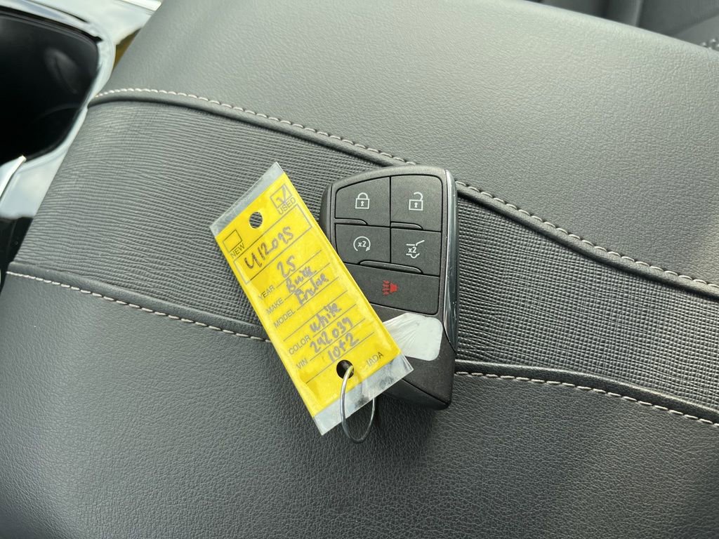 Used 2025 Buick Enclave Preferred image 22
