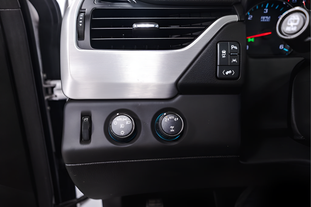 Used 2020 GMC Yukon SLT AWD/4WD image 21