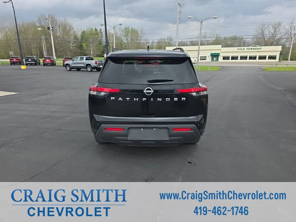 Used 2025 Nissan Pathfinder SV FWD image 5
