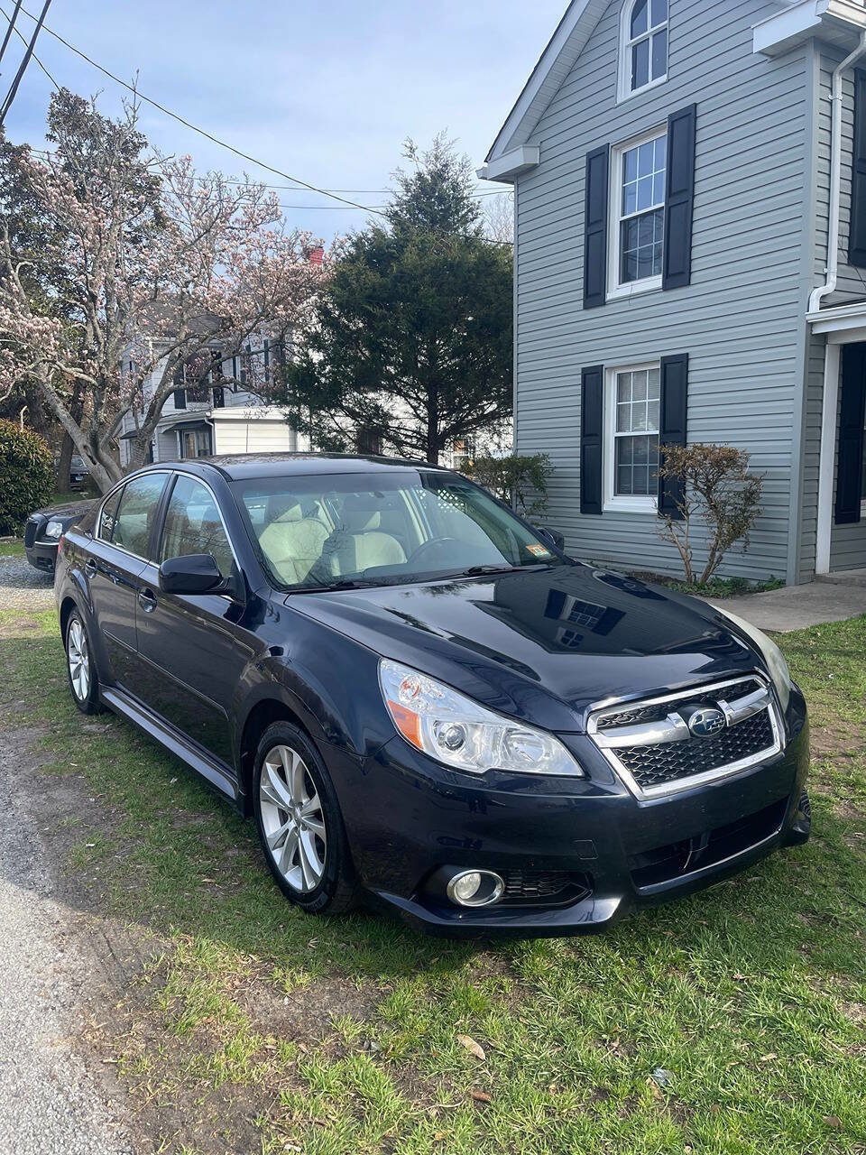 Used 2013 Subaru Legacy 3.6R Limited image 2