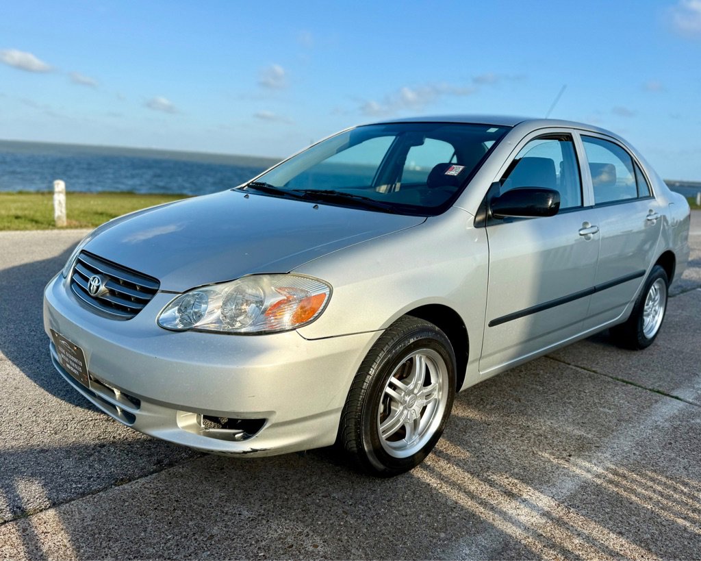 Used 2003 Toyota Corolla CE FWD image 1