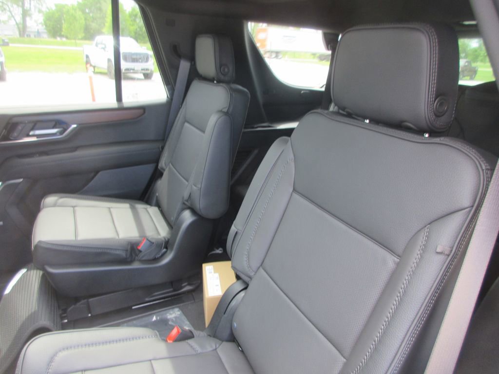 New 2026 GMC Yukon Denali AWD/4WD image 13