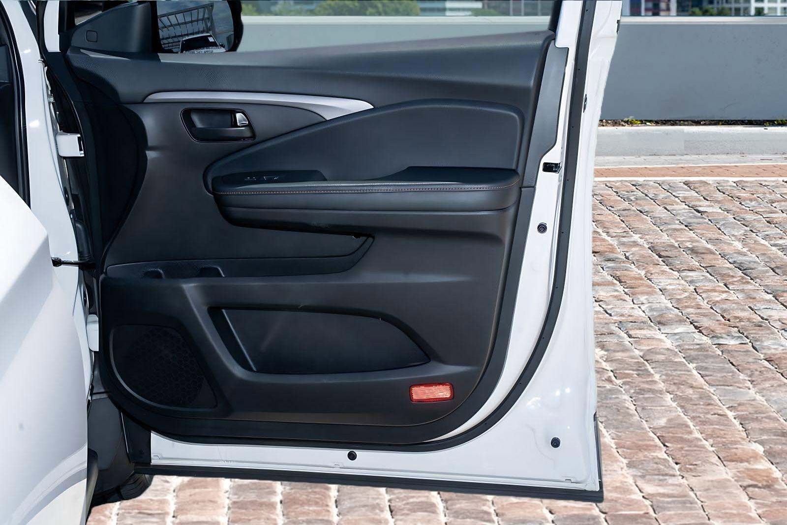 Certified 2023 Honda Passport TrailSport image 14