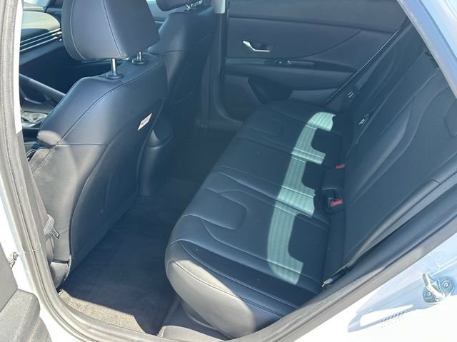 Used 2023 Hyundai Elantra Limited w/ Cargo Package FWD image 10
