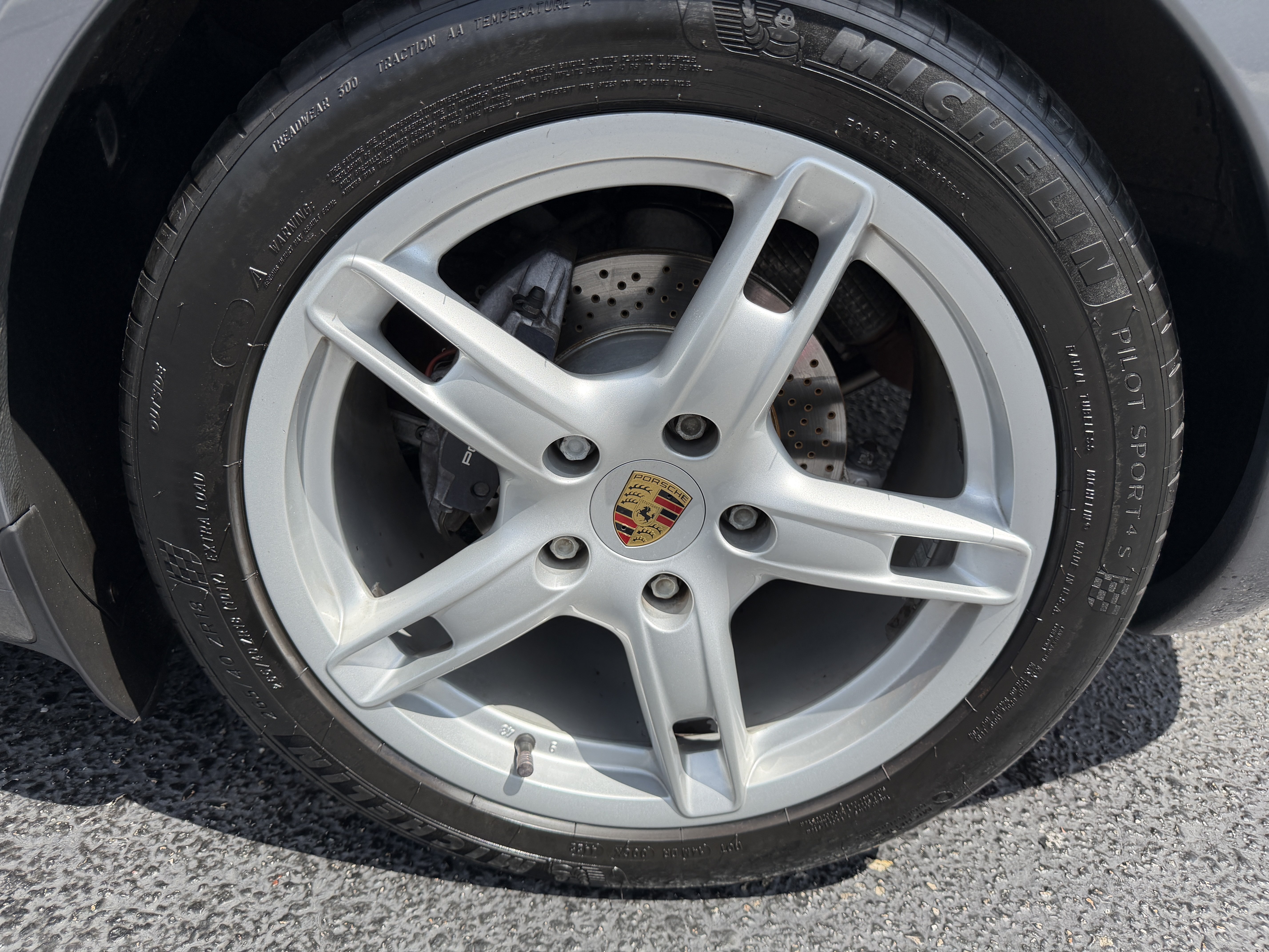 Used 2005 Porsche Boxster RWD image 10