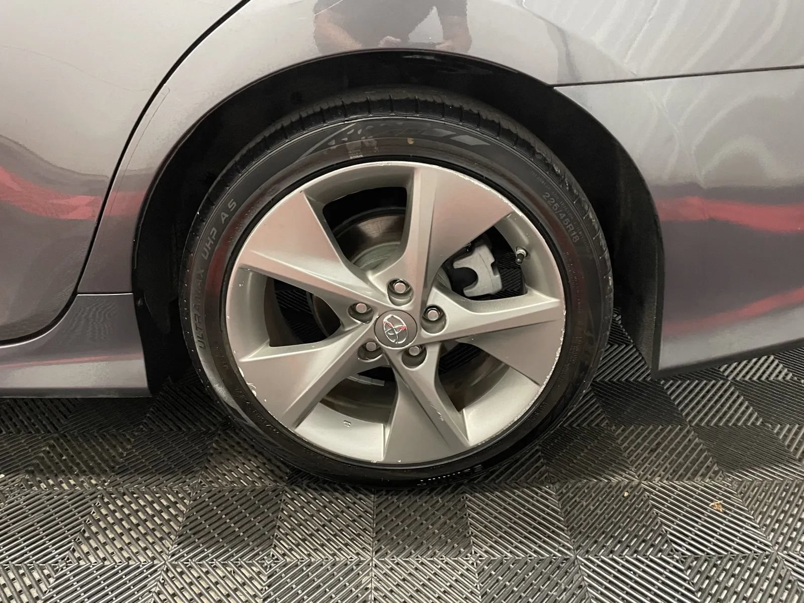 Used 2013 Toyota Camry SE w/ Leather Pkg FWD image 11
