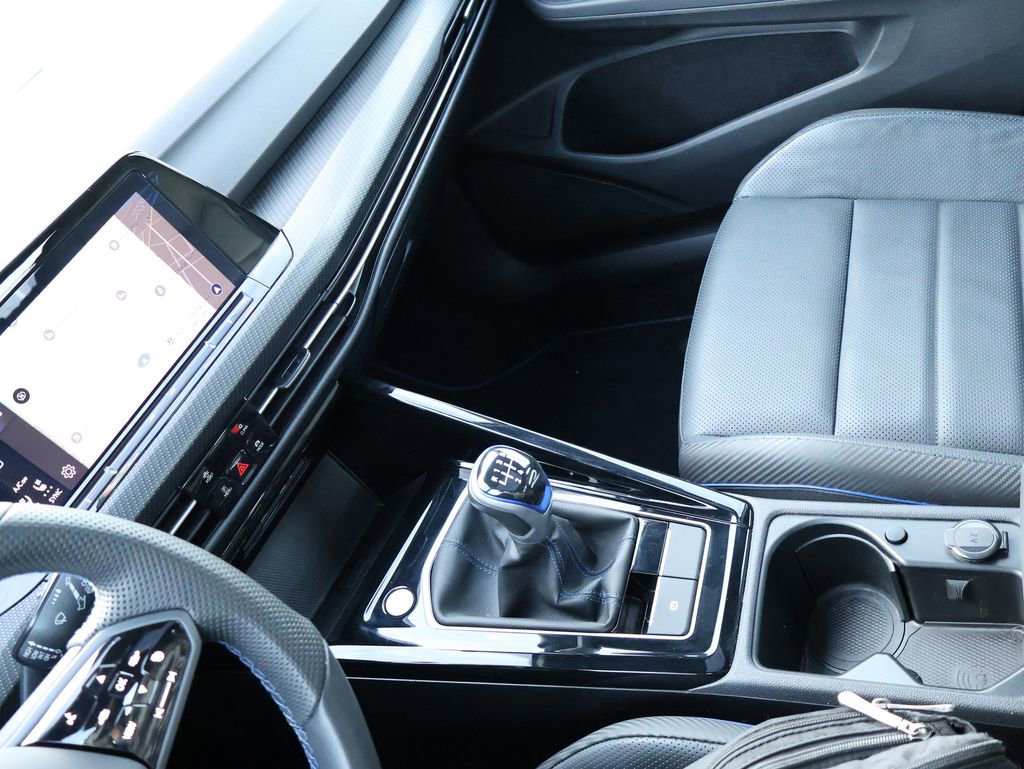 Certified 2024 Volkswagen Golf R image 22
