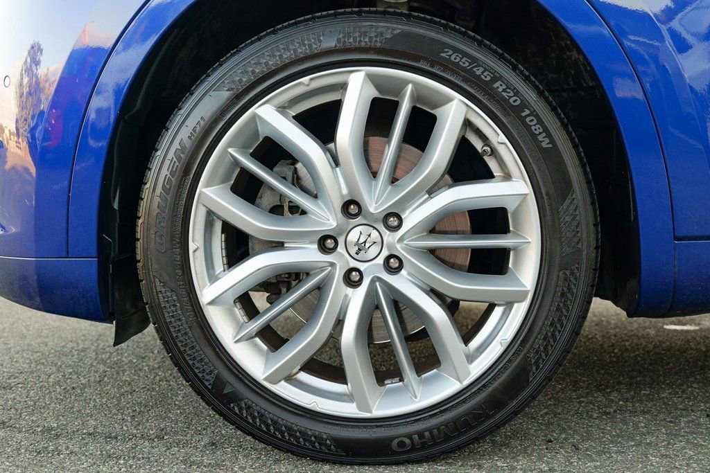 Used 2022 Maserati Levante GT image 15