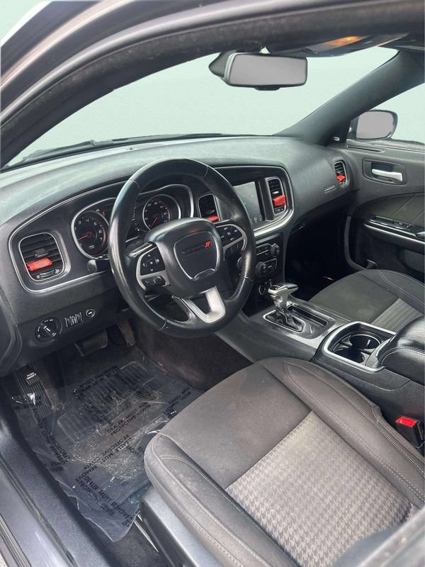 Used 2017 Dodge Charger SXT w/ Driver Confidence Group AWD/4WD image 17