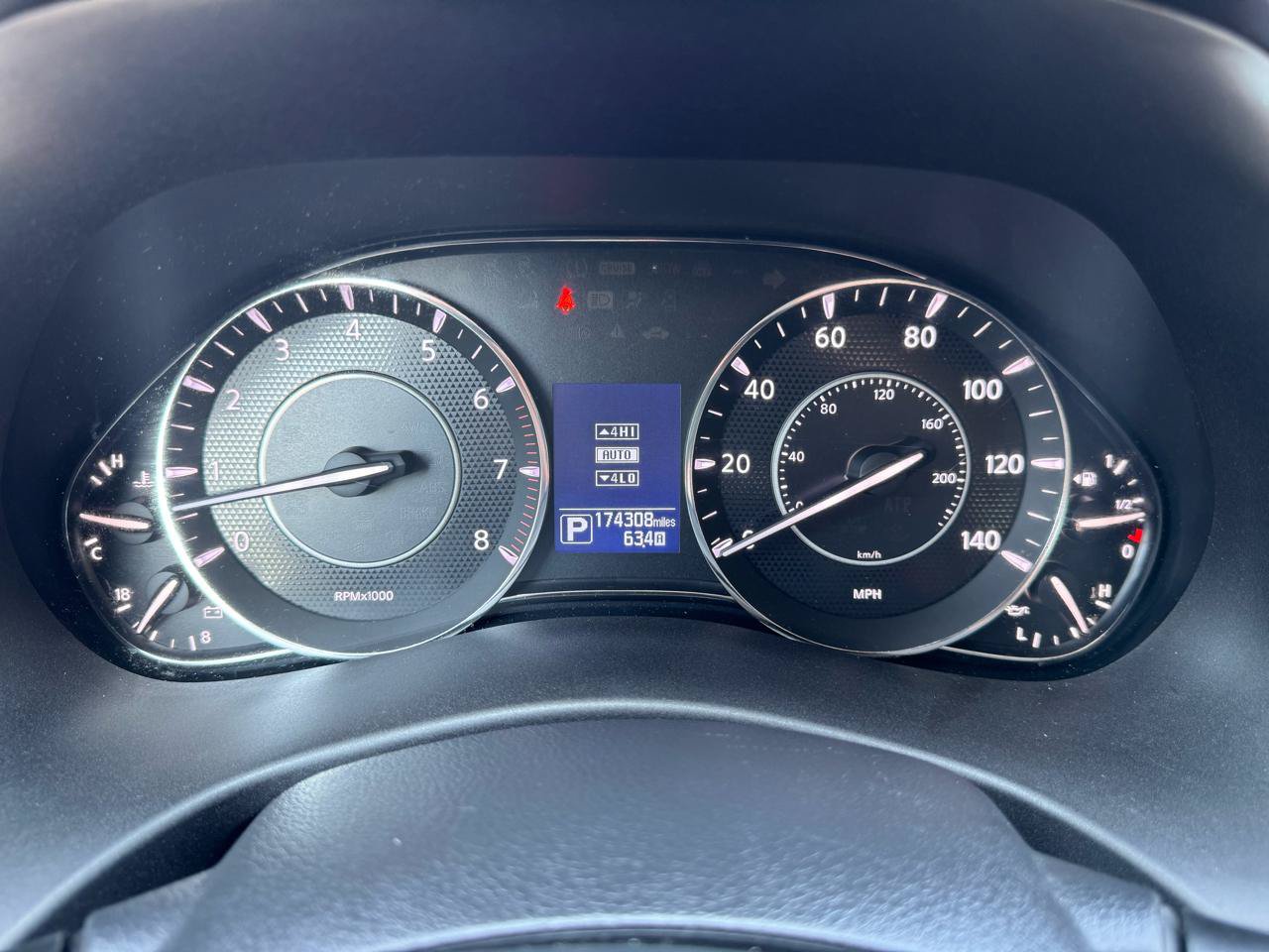 Used 2018 Nissan Armada SV w/ Driver Package AWD/4WD image 27