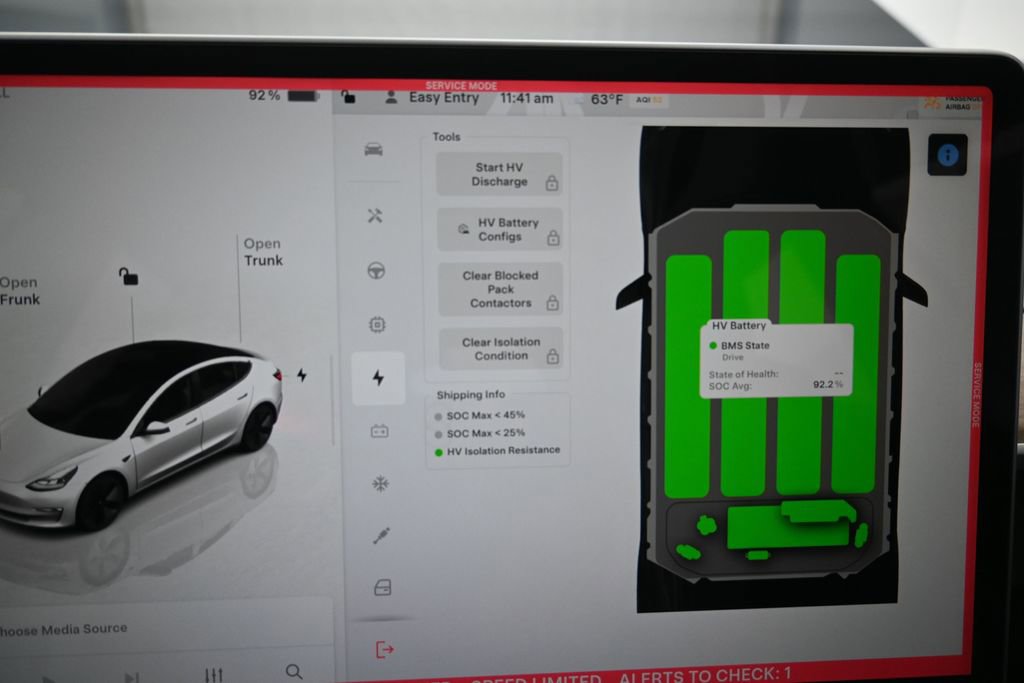 Used 2023 Tesla Model 3 Standard Range RWD image 17