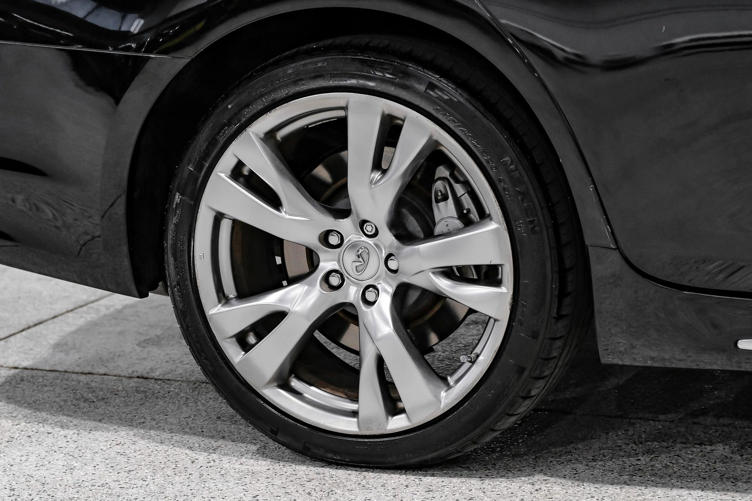 Used 2015 INFINITI Q70 L 3.7 w/ Technology Package image 62