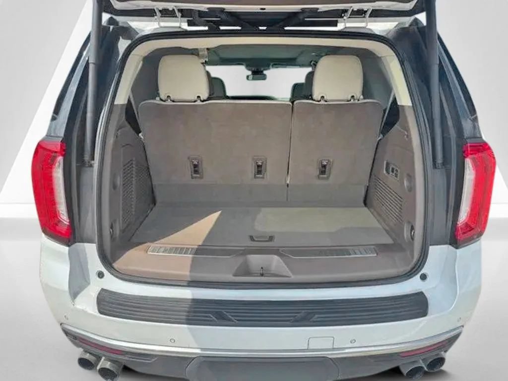 Used 2023 GMC Yukon Denali AWD/4WD image 31