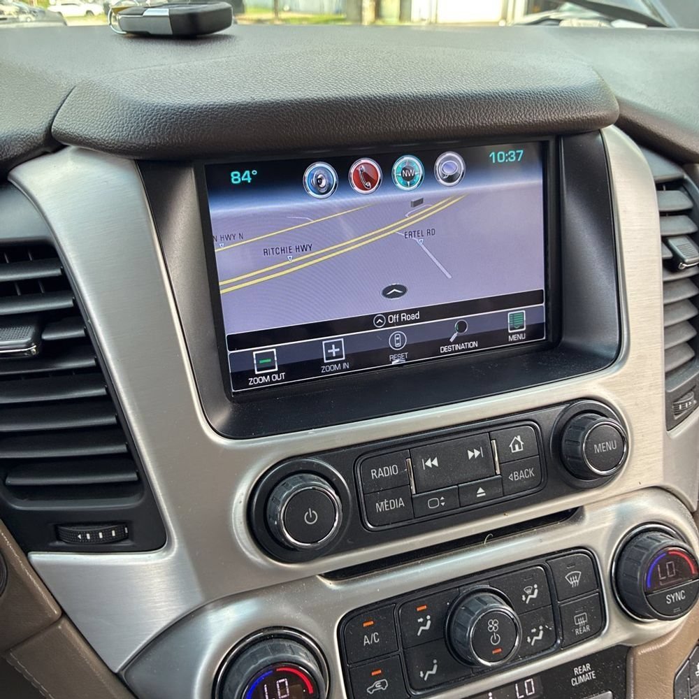 Used 2018 GMC Yukon SLT w/ HD Trailering Package AWD/4WD image 11