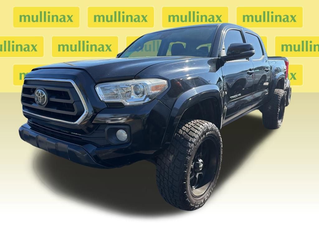Used 2022 Toyota Tacoma SR5 w/ Technology Package RWD image 2