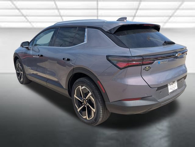 New 2026 Chevrolet Equinox EV LT FWD image 2