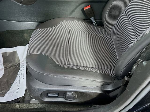 Used 2016 Ford Taurus SEL FWD image 19