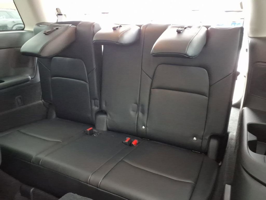 New 2026 Nissan Pathfinder Platinum image 30