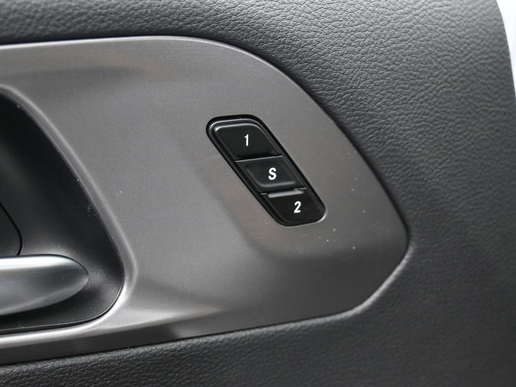 New 2026 Chrysler Pacifica Select w/ S Appearance Package image 16