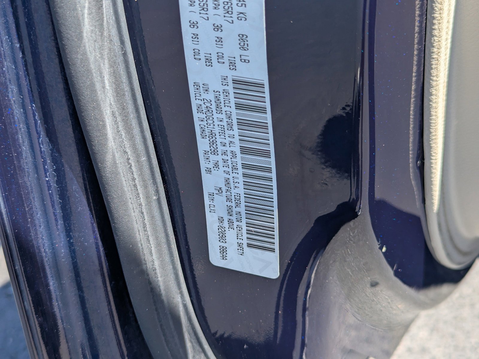 Used 2017 Dodge Grand Caravan SXT w/ Driver Convenience Group FWD image 30