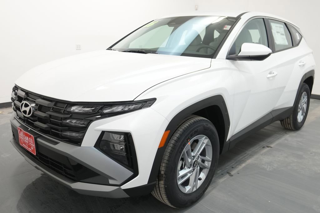 New 2026 Hyundai Tucson SE image 3