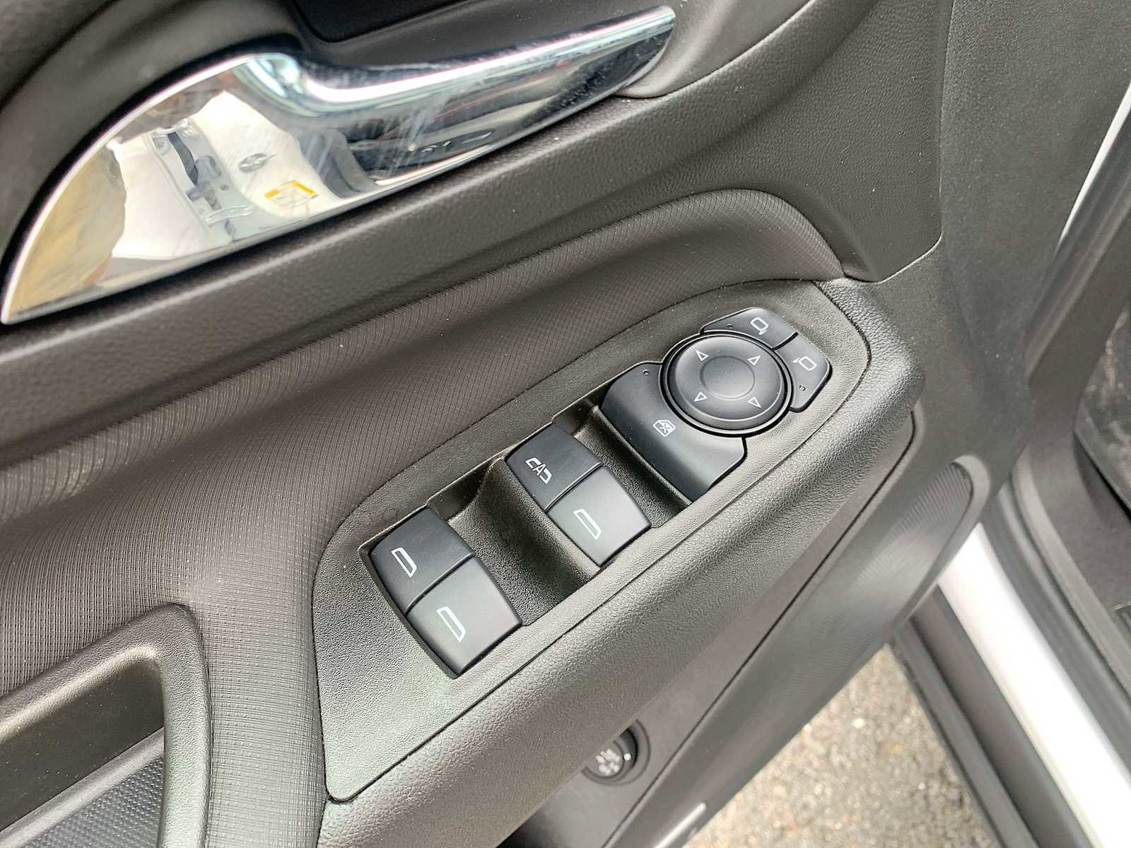 Certified 2024 Chevrolet Equinox RS w/ RS Leather Package image 24