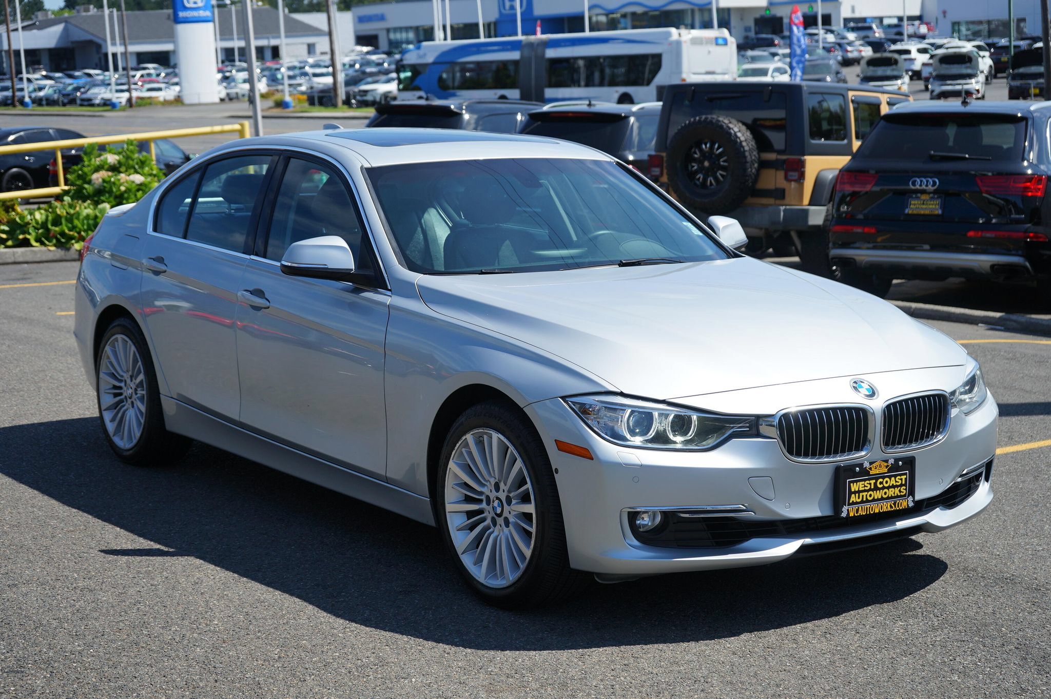 Used 2015 BMW 328i xDrive Sedan AWD/4WD image 7