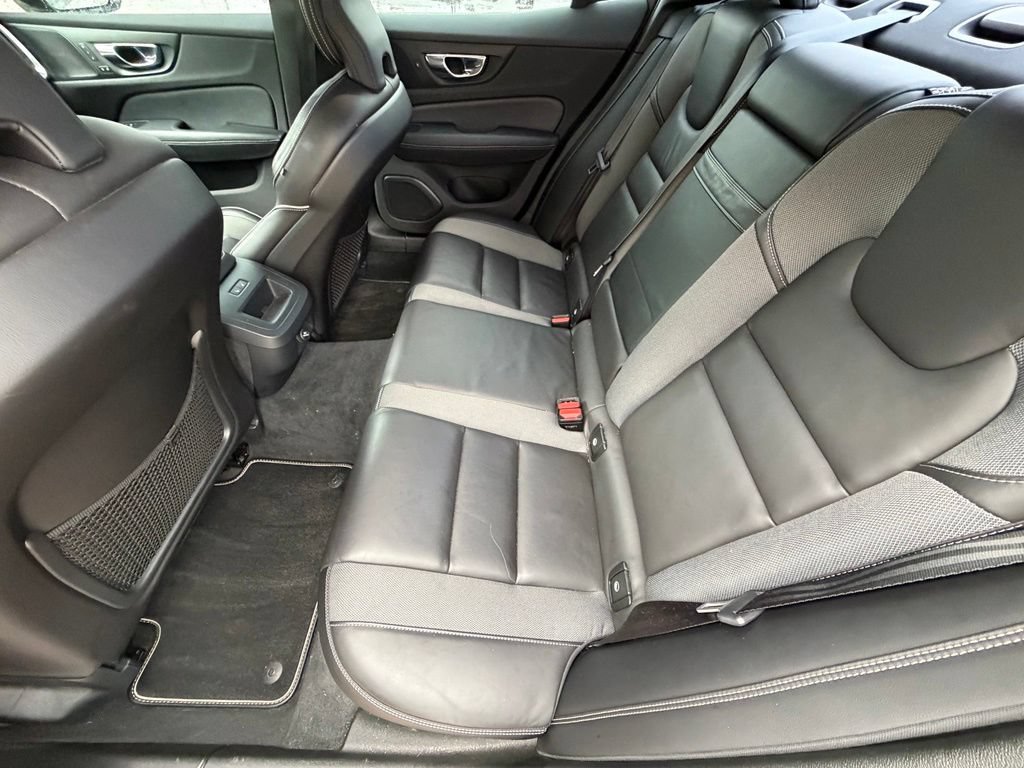 Used 2019 Volvo S60 T6 R-Design AWD/4WD image 15