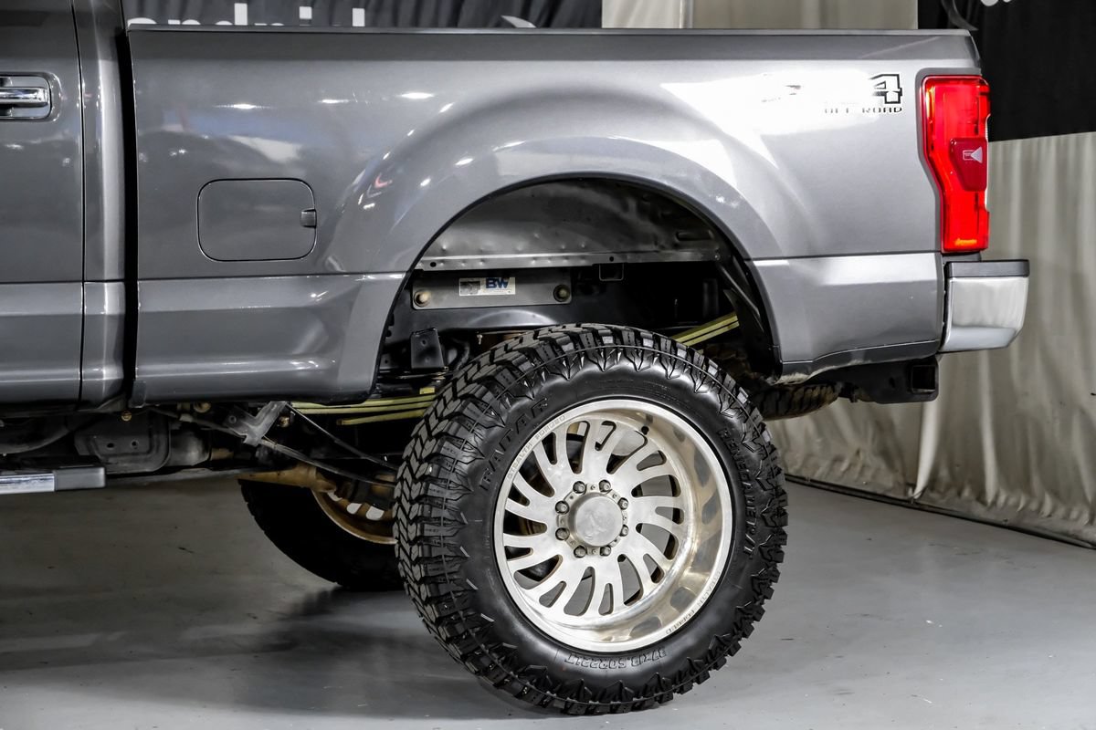 Used 2019 Ford F250 Lariat w/ Lariat Ultimate Package AWD/4WD image 13