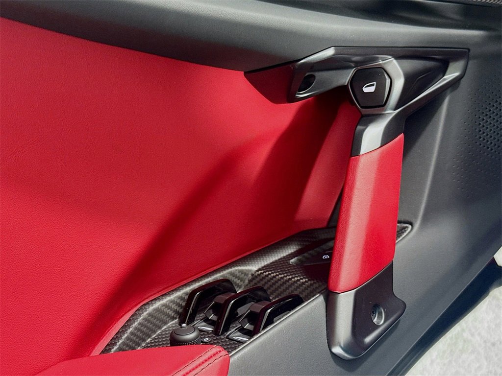 Used 2024 Lamborghini Revuelto image 18