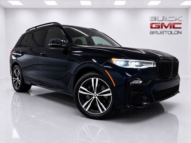 Used 2022 BMW X7 xDrive40i w/ M Sport Package AWD/4WD image 2