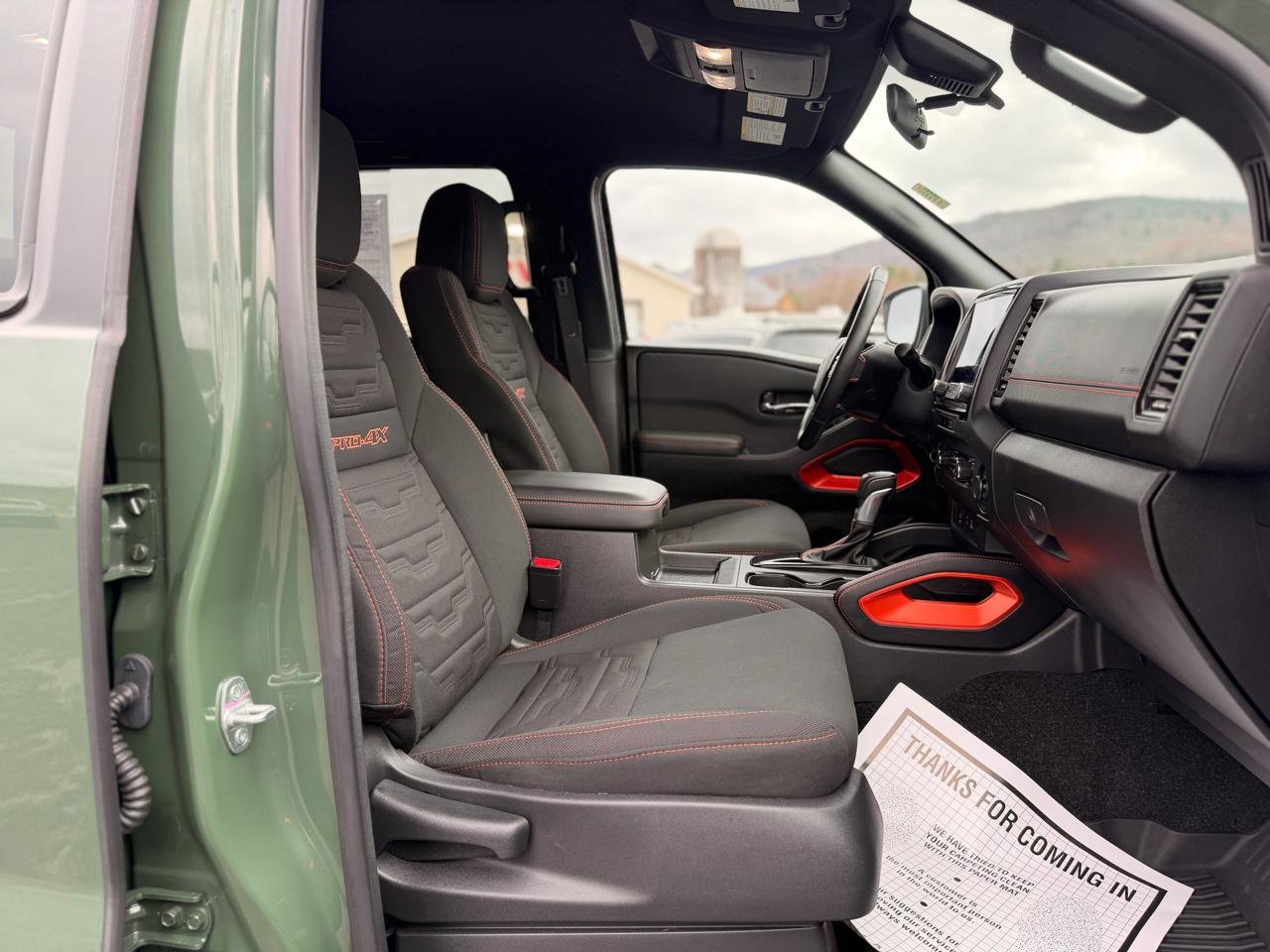 Used 2024 Nissan Frontier PRO-4X w/ Technology Package AWD/4WD image 18