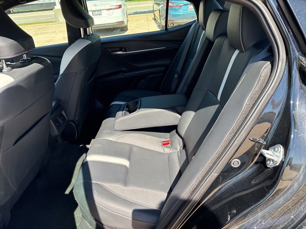 Used 2025 Toyota Camry SE FWD image 20