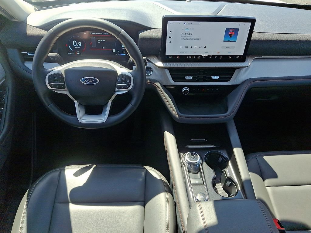 Used 2025 Ford Explorer Active w/ Active Comfort Package AWD/4WD image 12