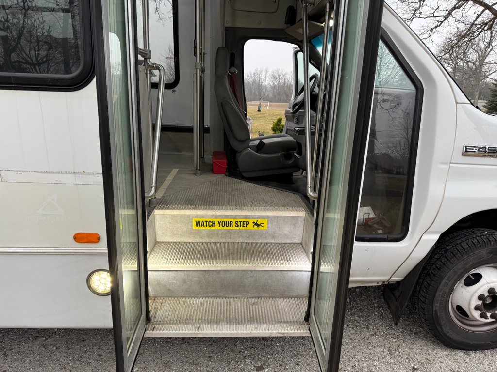 Used 2019 Ford E-450 and Econoline 450 Super Duty w/ Shuttle Bus Prep Package image 20