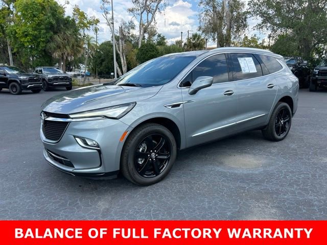 Used 2023 Buick Enclave Essence w/ Sport Touring Edition FWD image 3