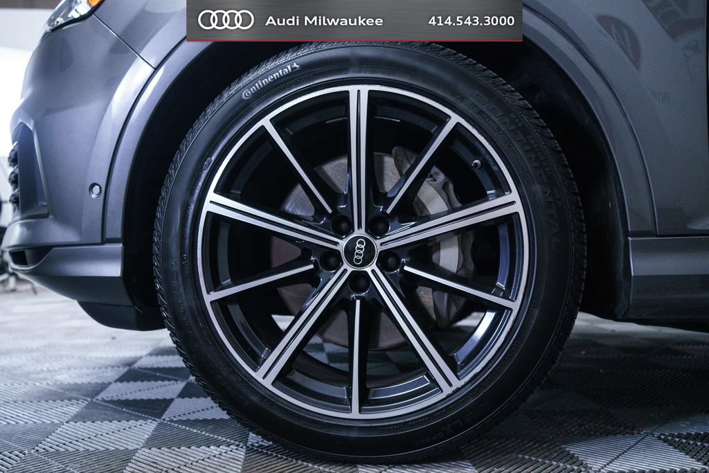 Used 2023 Audi Q7 3.0T Prestige w/ Prestige Package AWD/4WD image 9