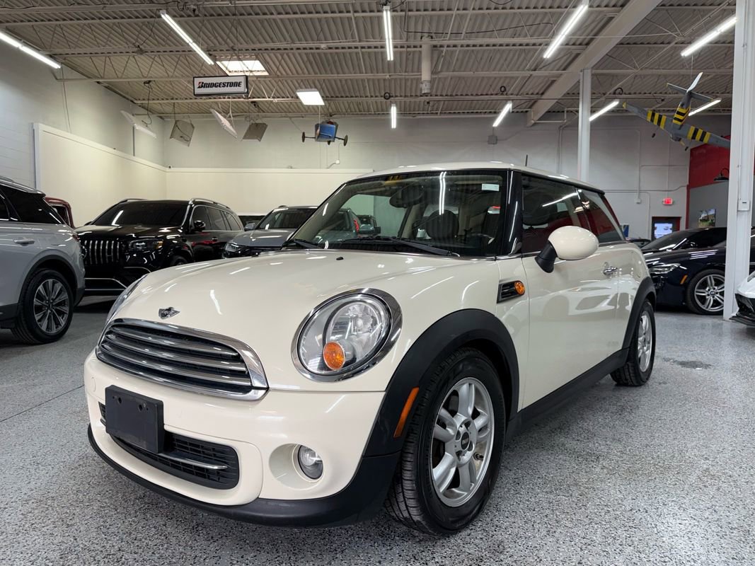 Used 2012 MINI Cooper Hardtop image 1